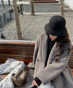 Wool Blends Short Women's Alpaca Wool Coat Fashion Design Hand-sewn One Button