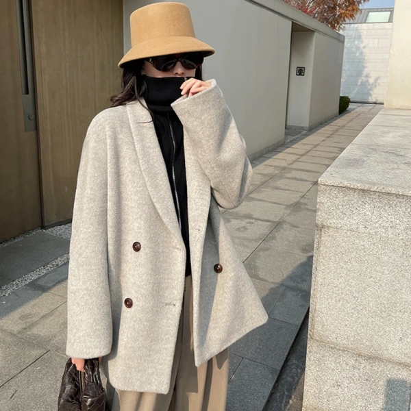 Wool Blends Short Women's Alpaca Wool Coat Fashion Design Hand-sewn One Button - Image 4