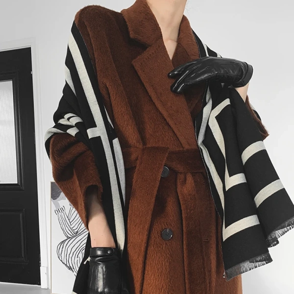 2025 the New Haute Couture Winter Alpaca Hair Coat Fashion New Trend Hot Sale Quality Goods Handmade - Image 3