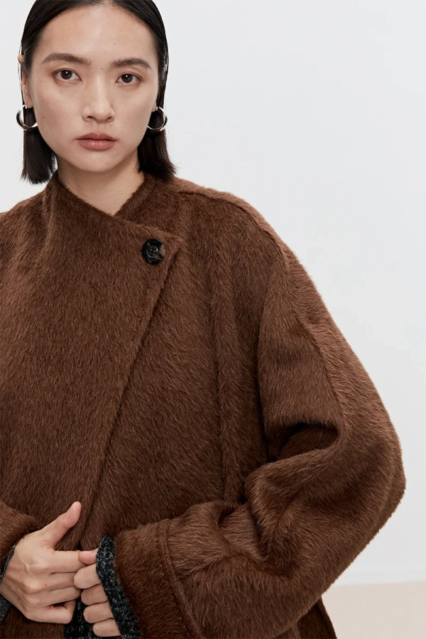 Top Luxury Alpaca Coat Imported From Peru - Image 6