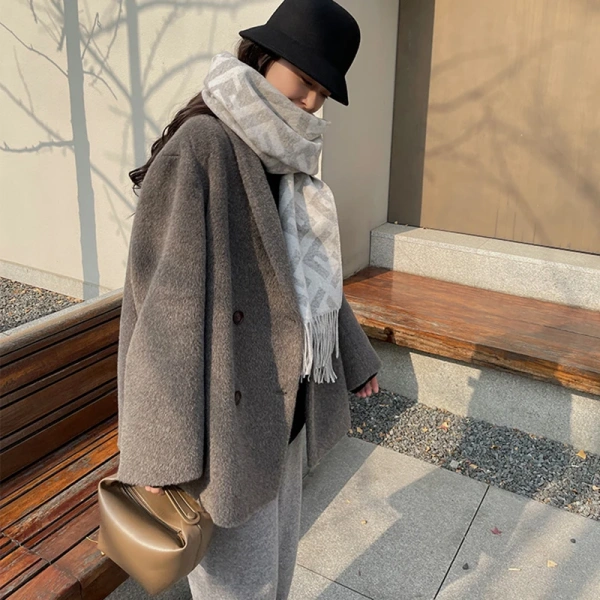 Wool Blends Short Women's Alpaca Wool Coat Fashion Design Hand-sewn One Button - Image 3