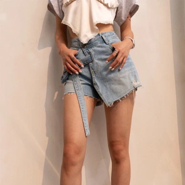 Fashion Slim Pockets Design High Waist Denim Shorts for Women - Image 4