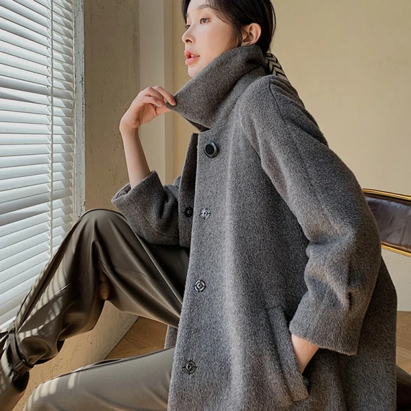 Winter Thickened Warm Women's Alpaca Wool Solid Color Coat Hand-sewn Simple Long Single-breasted Coat